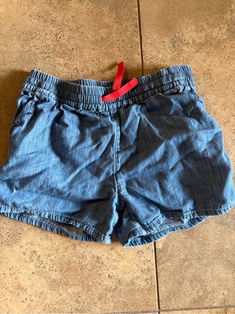 Mini Boden Chambray Girls 7 Blue Elastic-Waist Casual Shorts with Red Drawstring